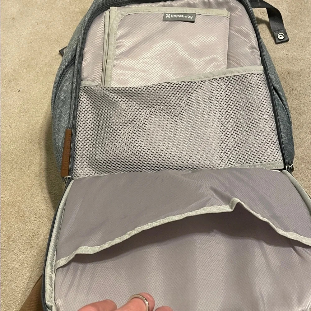 EUC Uppababy Gregory blue backpack diaper bag with attachable stroller straps
